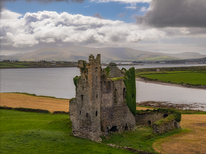Ballycarbery Castle view